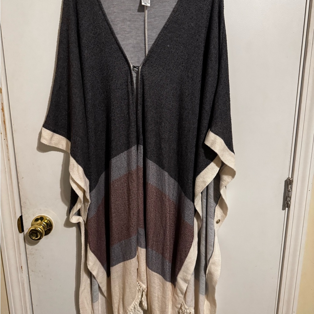 Bar III Gray and Cream Knit Poncho